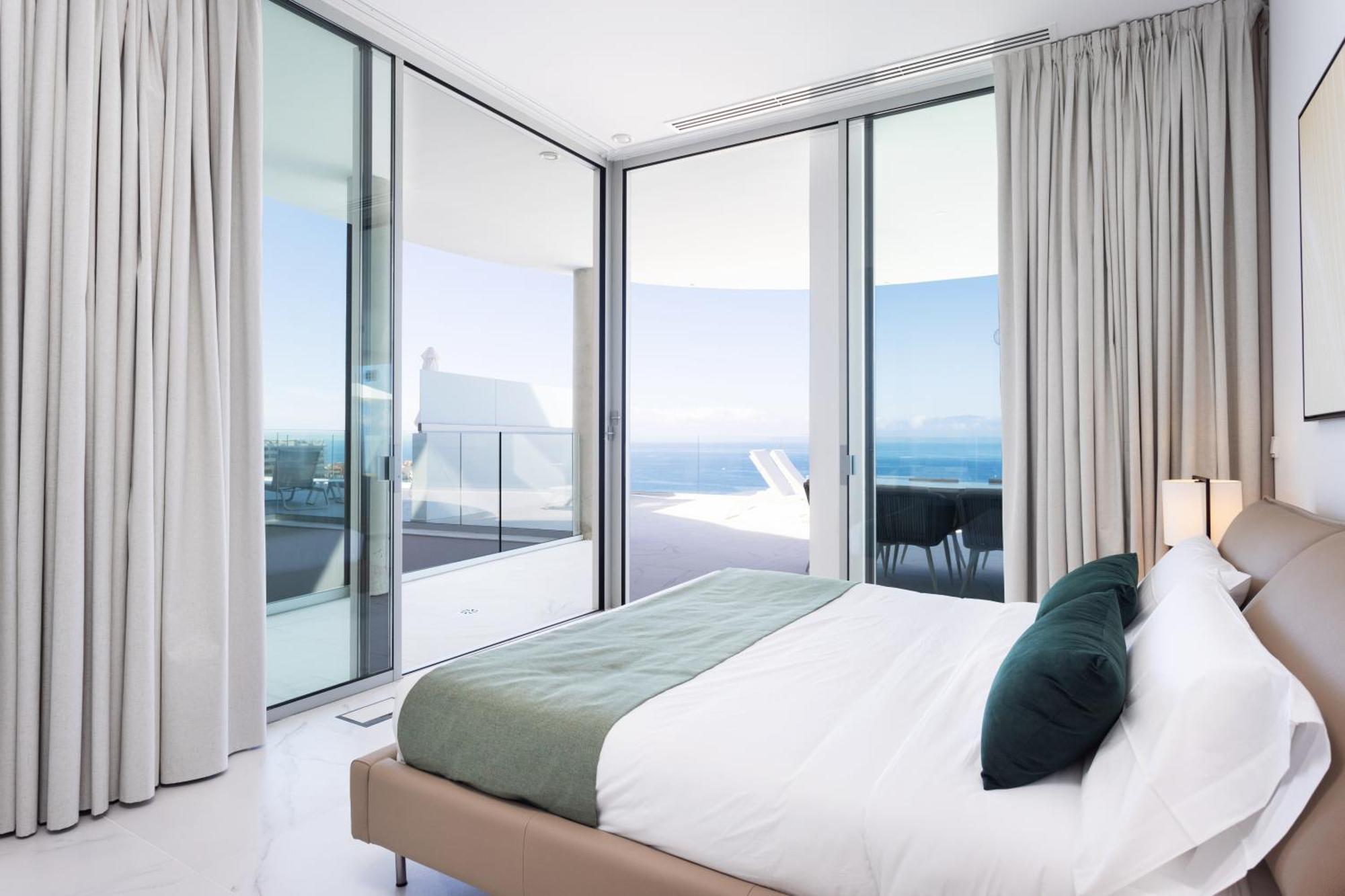 Crystal I Luxury Apartments By Enjoyahome Acantilado de los Gigantes Exteriör bild